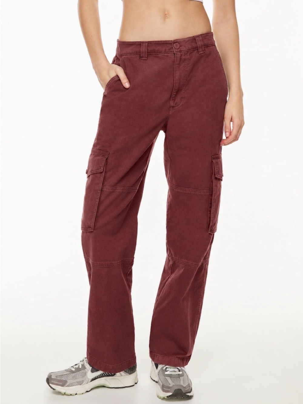 Tna Supply Cargo Utility Pant in Burgundy / Red